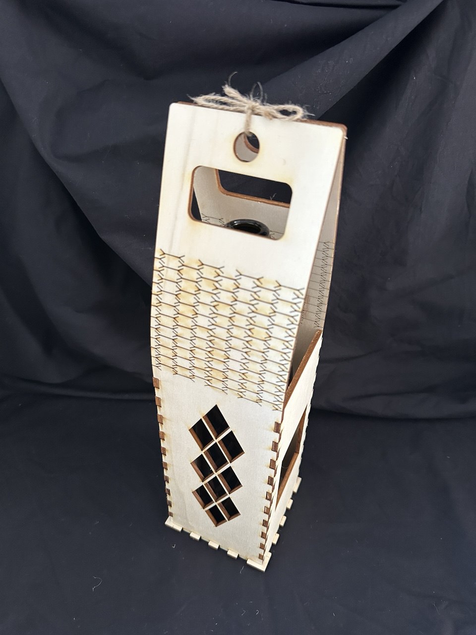 Cutie Vin Tradițională